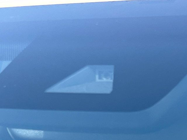 �y�g���^�Z�[�t�e�B�Z���X�z���s���ɑO���̎ԗ�����F�����A�Փ˂������Ȏ��͌x��ƃu���[�L�ŏՓˉ���Ɣ�Q�y�����A�V�X�g�B�����S�Ƀh���C�u�����y���݂��������܂��B