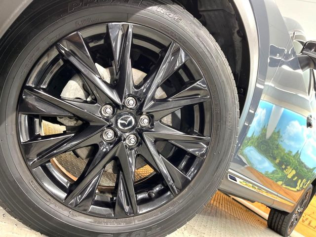 �y����19�C���`�A���~�z�C�[���z�O�ςɃ}�b�`���������A���~�z�C�[���𑕒����Ă���܂��B�e��ЊO�A���~�z�C�[����A�X�^�b�h���X�^�C�����戵�����Ă���܂��B���񂲑��k����������