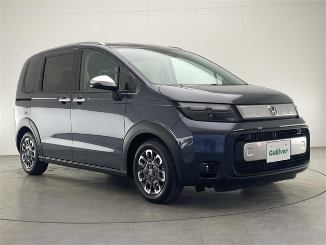 フリード1.5 e:HEV クロスター