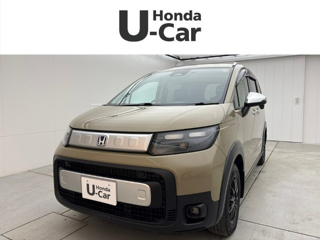 フリード1.5 e:HEV クロスター 4WD