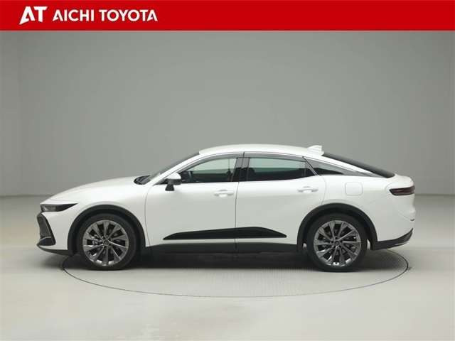 クラウンクロスオーバー2.5 G アドバンスト レザー パッケージ E-Four 4WD