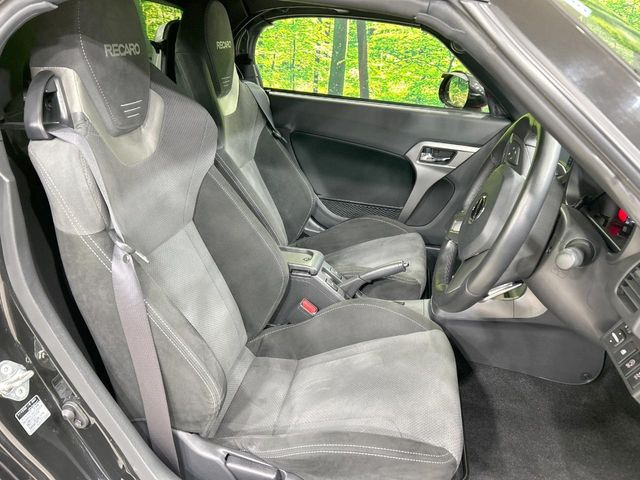 �yRECARO���o�P�b�g�V�[�g�z�l�ԍH�w�Ɋ�Â����ʈ����z�ɂ���č��ւ̕��S�Ⓑ���ԉ^�]���̔�J�������y������ڂŃ��J���Ƃ킩��X�|�[�e�B�ȃ��b�N�X�������ł��B