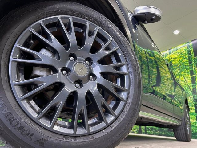 �y�O���[�h��p����17�C���`�A���~�z�C�[���z�f�U�C�����̍��������A���~�z�C�[���𑕒����Ă���܂��B�e��ЊO�A���~�z�C�[����A�X�^�b�h���X�^�C�����戵�����Ă���܂��B���񂲑��k����������