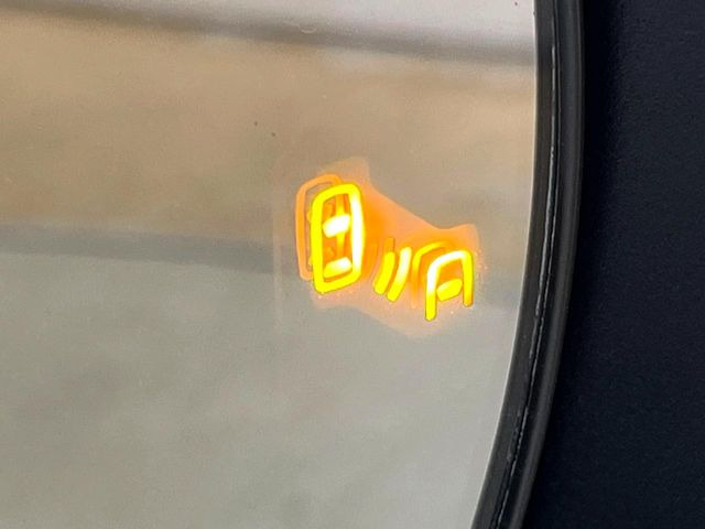 �y�u���C���h�X�|�b�g���j�^�[�z���s���A�h�A�~���[�̎��p�ɂȂ�₷���ӏ��Ɍ㑱�Ԃ��ڋ߂���ƃT�C�h�~���[�t�߂Ɍx����\���A�h���C�o�[�ɒ��ӊ��N�����Ă���܂��B