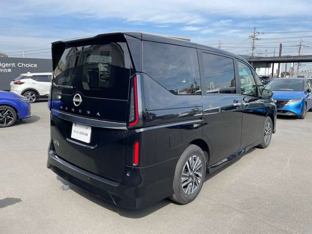 セレナ2.0 ハイウェイスターV