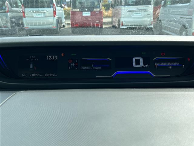 フリード1.5 ハイブリッド クロスター