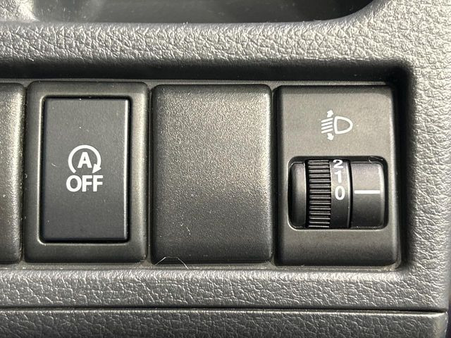 �y�A�C�h�����O�X�g�b�v�z�ԐM����a�؂Œ�Ԃ����ۂɃG���W�����~���A���ʂȔR���̏����}���܂��B�R��������ی�ɂȂ���@�\��G���W���̓u���[�L�𗣂��΍Ďn�����܂��B