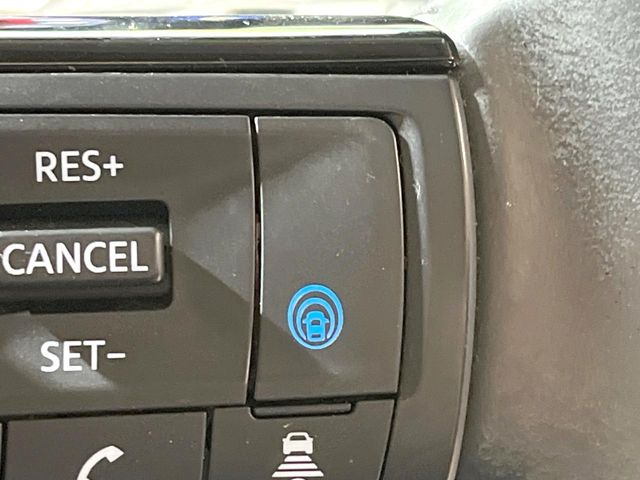 �y�v���p�C���b�g�z�������H�ł̒��������s���y��!!�a�؎��Ə��񑖍s�̃V�[���ŁA�A�N�Z���E�u���[�L�E�X�e�A�����O�������Ő��䂵�A�������^�]�̕��S���y�����Ă���܂���