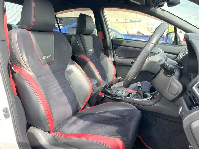 �yRECARO���o�P�b�g�V�[�g�z�l�ԍH�w�Ɋ�Â����ʈ����z�ɂ���č��ւ̕��S�Ⓑ���ԉ^�]���̔�J�������y������ڂŃ��J���Ƃ킩��X�|�[�e�B�ȃ��b�N�X�������ł��B