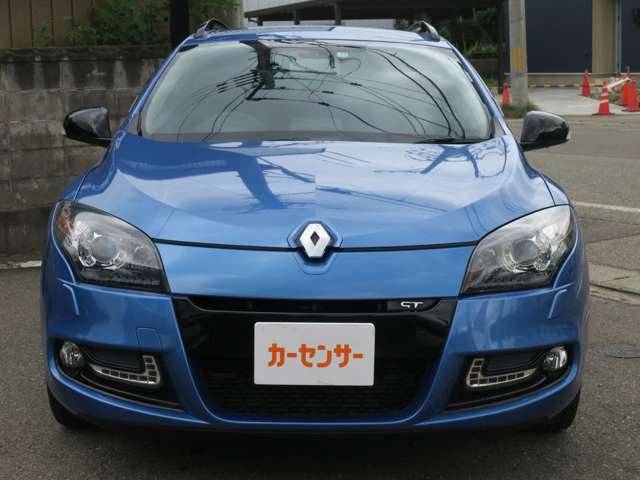 メガーヌエステートGT 220