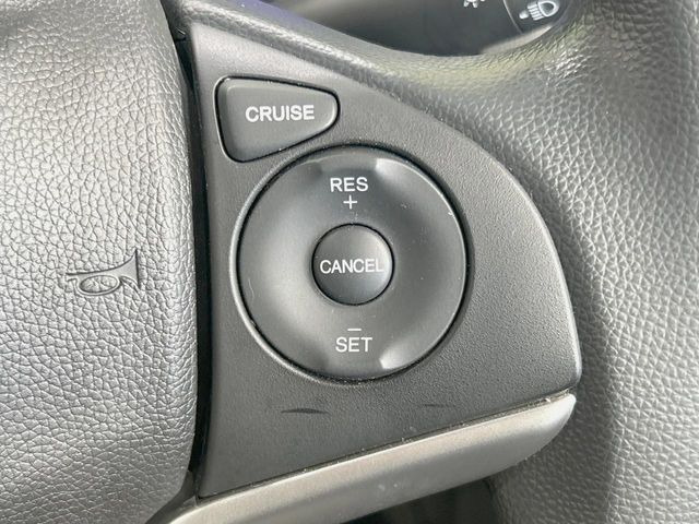 �y�N���[�Y�R���g���[���z�������H�����N���N���s�B�A�N�Z���𗣂��Ă���葬�x�ő��s���ł��A�������^�]���̕��S���y��!�����E�������ȒP�ȃX�C�b�`����Œ����ł��܂��B