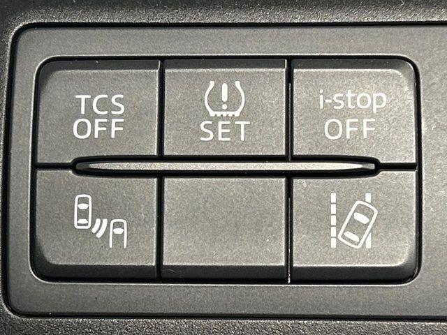 �y�u���C���h�X�|�b�g���j�^�����O�z���s���A�h�A�~���[�̎��p�ɂȂ�₷���ӏ��Ɍ㑱�Ԃ��ڋ߂���ƃT�C�h�~���[�t�߂Ɍx����\���A�h���C�o�[�ɒ��ӊ��N�����Ă���܂��B