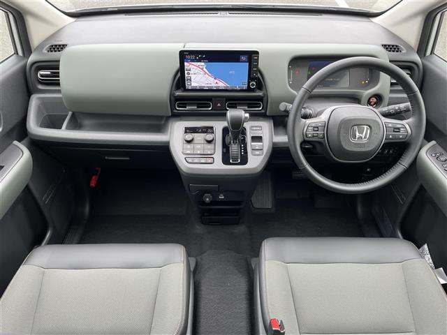 フリード1.5 e:HEV クロスター