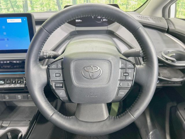 �y�����v�����X�e�A�����O�z�㎿�Ȋv���g�p���邱�ƂŁA��ɂ����������݂ƂĂ��^�]���₷���n���h���ł���