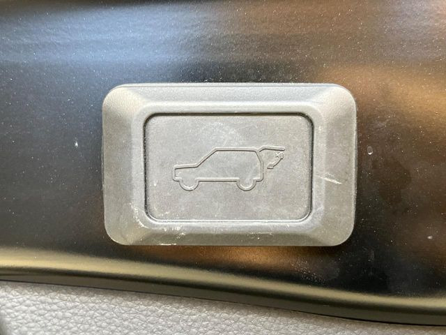 �y�p���[�o�b�N�h�A�z�X�}�[�g�L�[��^�]�Ȃ̃{�^�������������Ń��A�Q�[�g�������ŊJ���܂�!�ו��������Ă��鎞��A�����ʒu�ɂ���o�b�N�h�A��߂�ۂɕ֗��ȋ@�\�ł���