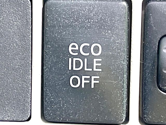 �y�A�C�h�����O�X�g�b�v�z�ԐM����a�؂Œ�Ԃ����ۂɃG���W�����~���A���ʂȔR���̏����}���܂��B�R��������ی�ɂȂ���@�\��G���W���̓u���[�L�𗣂��΍Ďn�����܂��B