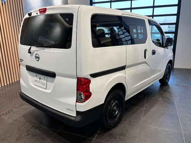 NV200バネットバン1.6 DX 4WD