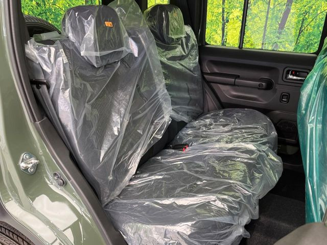 ���i���ȃI���W�i���t���A�}�b�g���I�v�V�����ɂĂ��p�ӂ��Ă���܂��B���D���ȃf�U�C����J���[�����Ԃɍ��킹�đI��ł����������Ƃ��ł��܂���