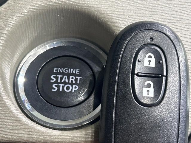 �y�L�[���X�X�^�[�g�V�X�e���z�J�o����|�P�b�g�ɓ��ꂽ�܂܂ł��h�A�̎{���E�������\�ȃX�}�[�g�L�[�𑕔��B�G���W���̃I���E�I�t�����J�M�����o���K�v����������Ƃ��Ă��֗��ł���