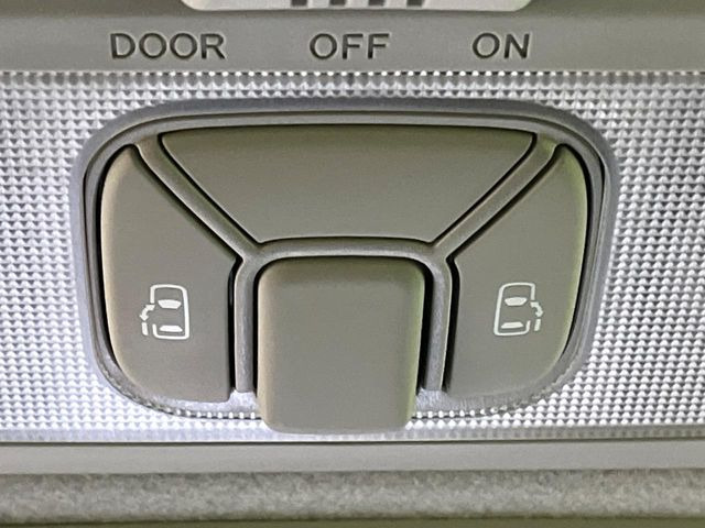 �y�����p���[�X���C�h�h�A�z�X�}�[�g�L�[��^�]�Ȃ̃X�C�b�`�Ō�ȗ����X���C�h�h�A�̊J���\���d��������͂����ăh�A���J����K�v�������A�����Ȃ��q�l�ł��ȒP�ɊJ���߂ł����K�ł���