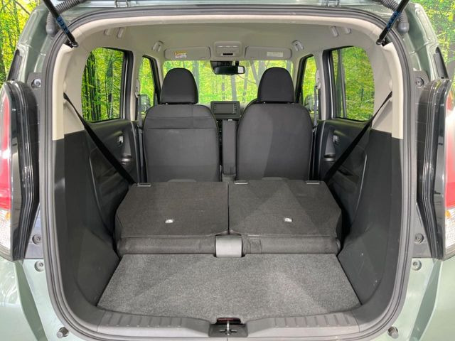 ���i�̂���������ʋ΁A���}���ɏ\���ȉ׎��X�y�[�X���m�ۂ��Ă���܂��B�Z�J���h�V�[�g��|���ƁA�傫�ȉו��̐ύڂ��\�ł���