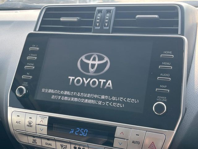 �y�i�r�@�\�t��9�C���`�f�B�X�v���C�I�[�f�B�I�z�i�r�@�\���ڂ̑��A�������̃X�}�[�g�t�H���ƘA�g���āA�i�r��bluetooth�ł̉��y�Đ����\�ł���f�U�C���͂�����񑀍쐫���ǍD!