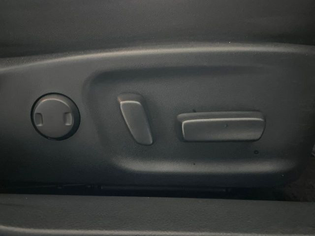 �y�p���[�V�[�g�z�X�C�b�`��ŊȒP�ɃV�[�g�̔��������\!�d��������͂�����܂���!���K�ȃV�[�g�|�W�V�����ɃZ�b�g���āA���K�ȃh���C�u�����y���݂��������B