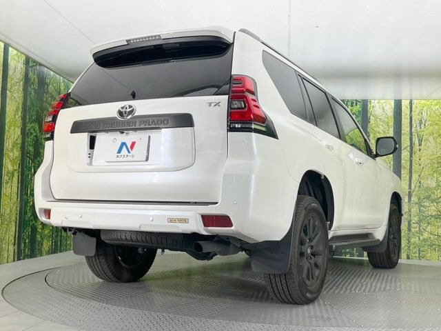 ☆全国のネクステージからお取り寄せが可能※!遠方の店舗に展示してあるクルマが気になる場合も、最寄りの店舗でご覧いただくことが可能です!是非私たちに要望をお聞かせください!※別途費用