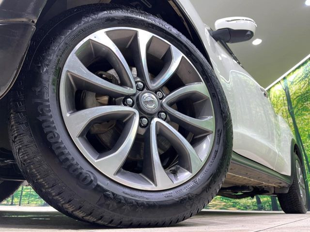 �y����17�C���`�A���~�z�C�[���z�O�ςɃ}�b�`���������A���~�z�C�[���𑕒����Ă���܂��B�e��ЊO�A���~�z�C�[����A�X�^�b�h���X�^�C�����戵�����Ă���܂��B���񂲑��k����������