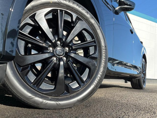 �y����20�C���`�A���~�z�C�[���z�O�ςɃ}�b�`���������A���~�z�C�[���𑕒����Ă���܂��B�e��ЊO�A���~�z�C�[����A�X�^�b�h���X�^�C�����戵�����Ă���܂��B���񂲑��k����������