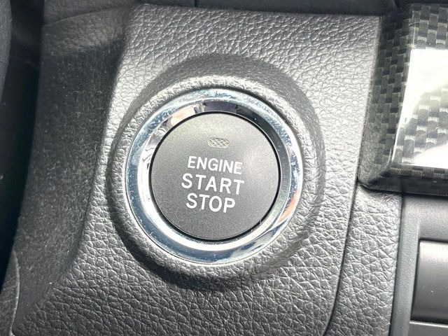 �y�A�N�Z�X�L�[&�v�b�V���X�^�[�g�z�J�o����|�P�b�g�ɓ��ꂽ�܂܂ł��h�A�̎{���E�������\�ȃX�}�[�g�L�[�𑕔��B�G���W���̃I���E�I�t�����J�M�����o���K�v�������A�{�^�����v�b�V�����邾����OK��