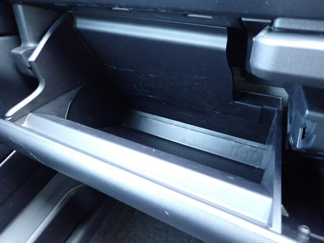 �Ԍ��ؓ��ꓙ���ވꎮ�����[�ł���O���[�u�{�b�N�X