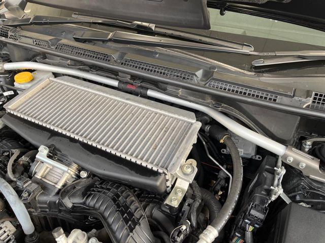 �ySTI�^���[�o�[�z���Ԃ̍��������߂�^���[�o�[�𑕔��B���X���[�Y�ȃR�[�i�����O���s���\�ƂȂ�A������y���߂܂��B