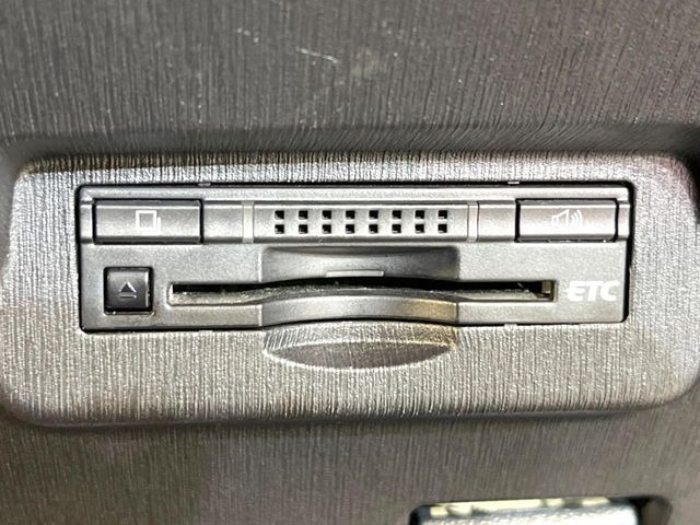 【ETC】高速道路の料金所をストレスなく通過!話題のスポットやサービスエリアに多い「スマートIC」利用時は必須のアイテムです。当店でセットアップを実施、ご納車当日からすぐにご利用いただけます!