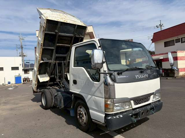 車体形状を問わず幅広いジャンルの車両を取り扱っております。