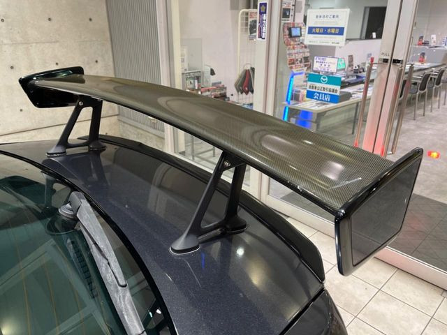 �y�J�[�{�������X�|�C���[�z�X�|�[�c�J�[�炵�����O�b�ƈ�������^�����X�|�C���[�𑕒��􍂑����s���̃X�^�r���e�B(���s���萫)����ɖ𗧂��܂��B