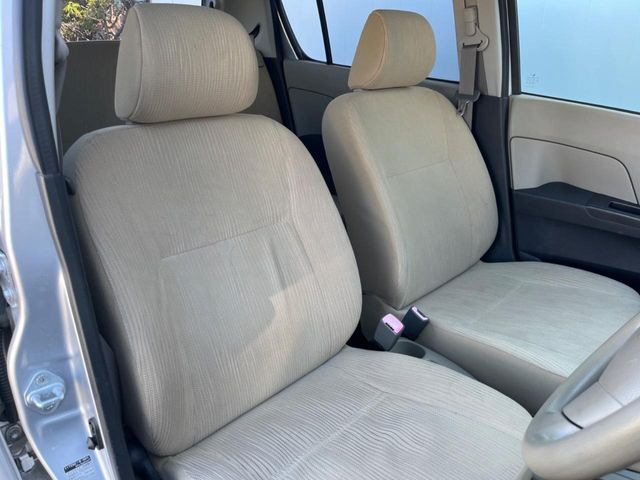 �^�]�ȃV�[�g���͎g�p�������Ȃ��A�ǍD�ȏ�ԂƂȂ��Ă��܂��B���J�Ɏg���Ă������Ƃ��悭�킩��܂��ˁB