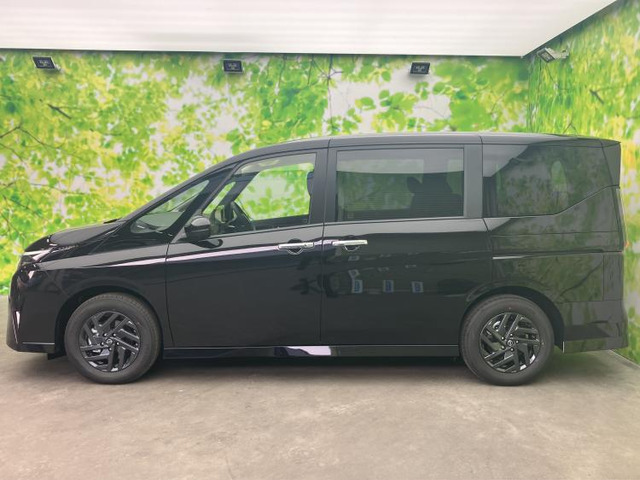 セレナ1.4 e-POWER ハイウェイスターV