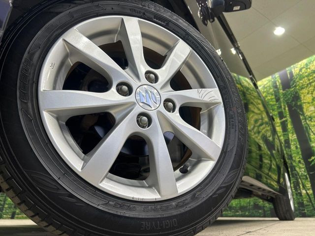 �y����14�C���`�A���~�z�C�[���z�O�ςɃ}�b�`���������A���~�z�C�[���𑕒����Ă���܂��B�e��ЊO�A���~�z�C�[����A�X�^�b�h���X�^�C�����戵�����Ă���܂��B���񂲑��k����������