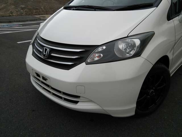 フリード1.5 G 助手席リフトアップシート