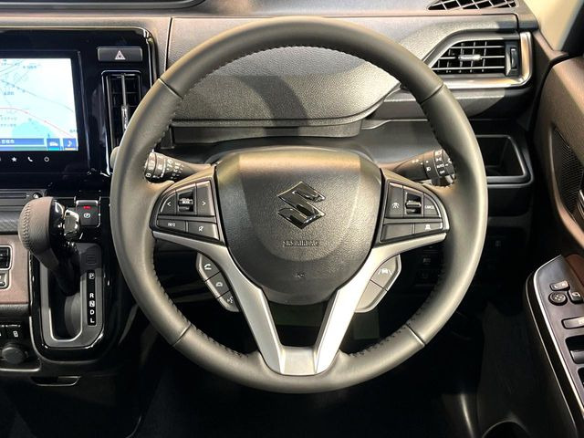 �y�����v�����X�e�A�����O�z�㎿�Ȋv���g�p���邱�ƂŁA��ɂ����������݂ƂĂ��^�]���₷���n���h���ł���