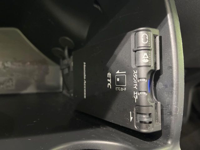 【ETC】高速道路の料金所をストレスなく通過!話題のスポットやサービスエリアに多い「スマートIC」利用時は必須のアイテムです。当店でセットアップを実施、ご納車当日からすぐにご利用いただけます!