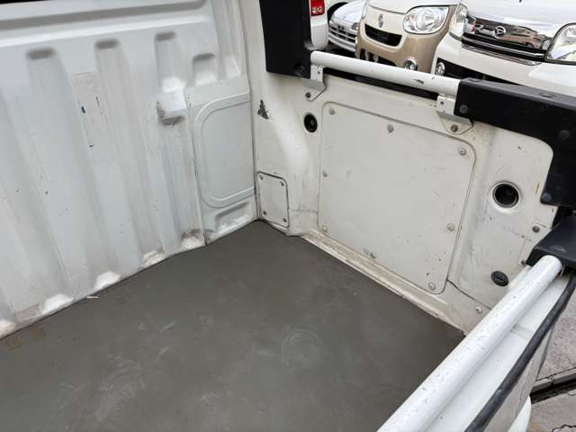 ���q�l���������̂��Ԃ������܂��͔��悳���Ē������Ƃ��\�ł��B�����ɋ��z���Z�o�����`���v���܂��̂ł��C�y�ɂ��₢���킹�������B