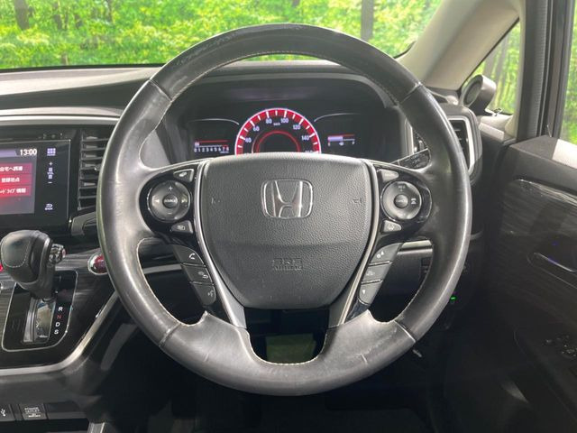 �y�����v�����X�e�A�����O�z�㎿�Ȋv���g�p���邱�ƂŁA��ɂ����������݂ƂĂ��^�]���₷���n���h���ł���