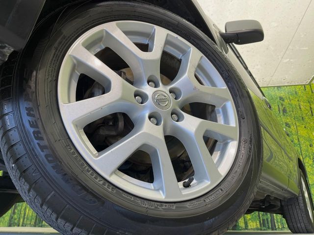 �y����18�C���`�A���~�z�C�[���z�O�ςɃ}�b�`���������A���~�z�C�[���𑕒����Ă���܂��B�e��ЊO�A���~�z�C�[����A�X�^�b�h���X�^�C�����戵�����Ă���܂��B���񂲑��k����������