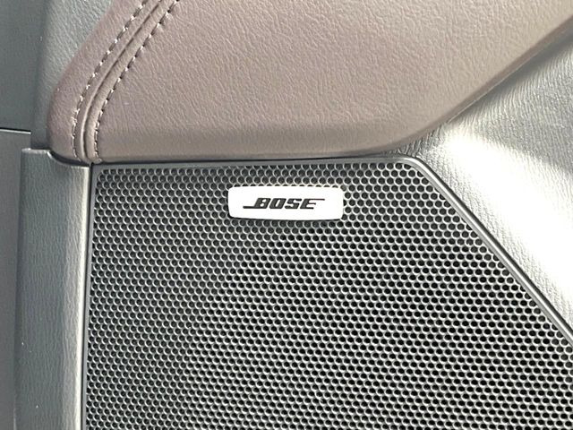 �yBOSE�T�E���h�V�X�e���t�������i�r�z�[���̃i�r�@�\�͂������A���x�ȃ`���[�j���O�\�͂����ڂ���Ă���A�������ȉ��y�����y���݂��������܂���