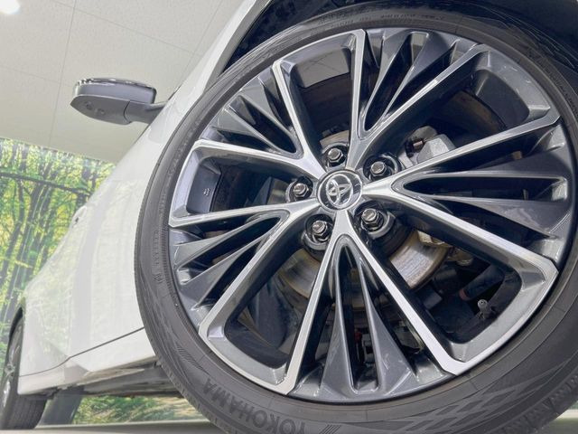 �y����19�C���`�A���~�z�C�[���z�O�ςɃ}�b�`���������A���~�z�C�[���𑕒����Ă���܂��B�e��ЊO�A���~�z�C�[����A�X�^�b�h���X�^�C�����戵�����Ă���܂��B���񂲑��k����������