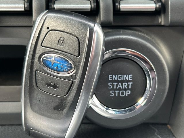 �y�A�N�Z�X�L�[&�v�b�V���X�^�[�g�z�J�o����|�P�b�g�ɓ��ꂽ�܂܂ł��h�A�̎{���E�������\�ȃX�}�[�g�L�[�𑕔��B�G���W���̃I���E�I�t�����J�M�����o���K�v�������A�{�^�����v�b�V�����邾����OK��