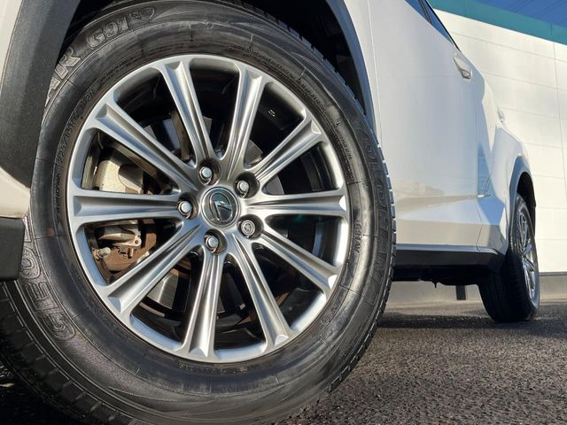 �y����17�C���`�A���~�z�C�[���z�O�ςɃ}�b�`���������A���~�z�C�[���𑕒����Ă���܂��B�e��ЊO�A���~�z�C�[����A�X�^�b�h���X�^�C�����戵�����Ă���܂��B���񂲑��k����������