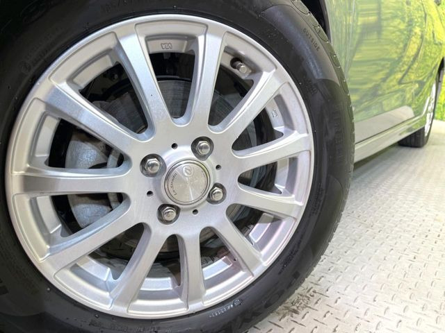 �y15�C���`�A���~�z�C�[���z�O�ςɃ}�b�`�����A���~�z�C�[���𑕒����Ă���܂��B�e��A���~�z�C�[����A�X�^�b�h���X�^�C�����戵�����Ă���܂��B���񂲑��k����������